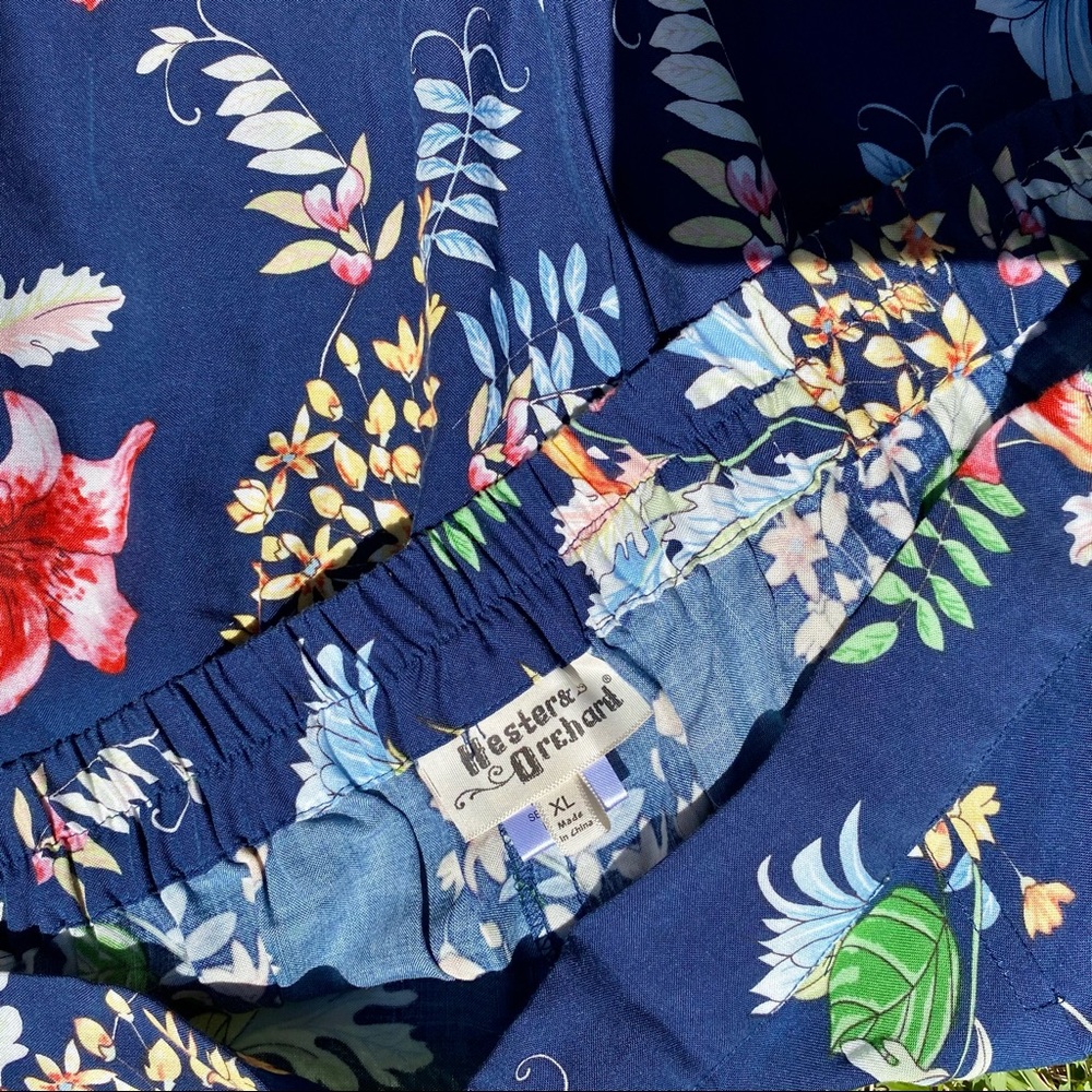 Like New Floral Wide Leg Pant - Picture 5 of 9
